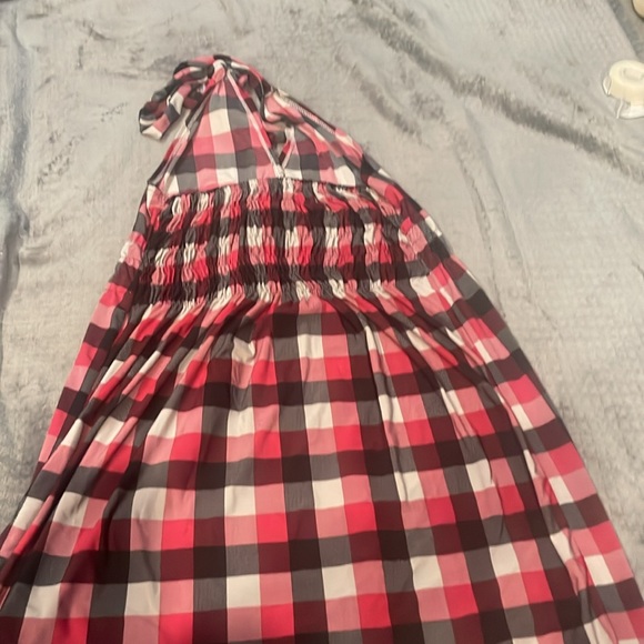 Pink plaid dress - Picture 2 of 3